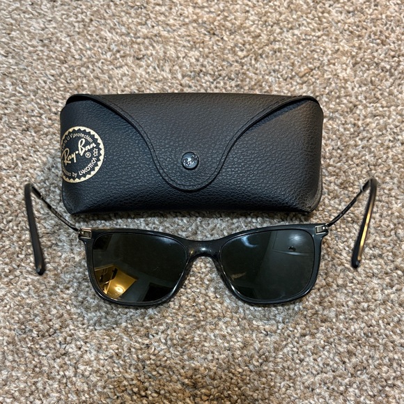 Ray-Ban RB4344 Unisex Sunglasses - Picture 2 of 5